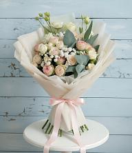 Букет цветов из:  Розы и Лизиантусы в Днепровской