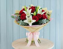 Букет цветов из:  Лилии и Розы в Днепровской