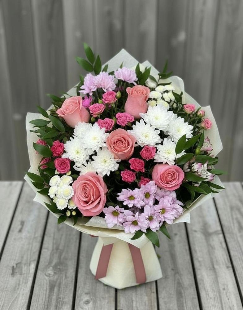 Букет цветов из: Альстромерии, Гвоздики, Розы и Хризантемы в Днепровской