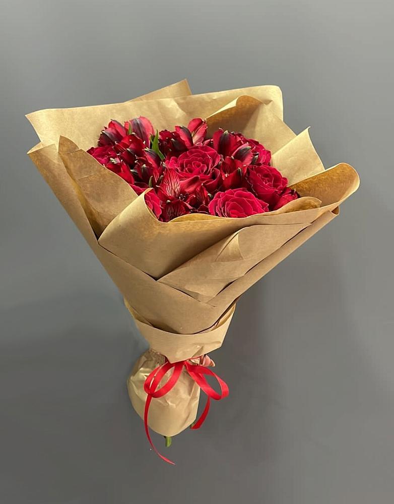 Букет цветов из: Альстромерии и Розы в Днепровской