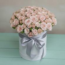 Цветочная композиция из Розы в шляпной коробке в Днепровской