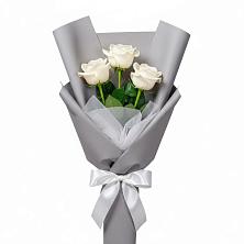 Букет 3 белые розы в Днепровской