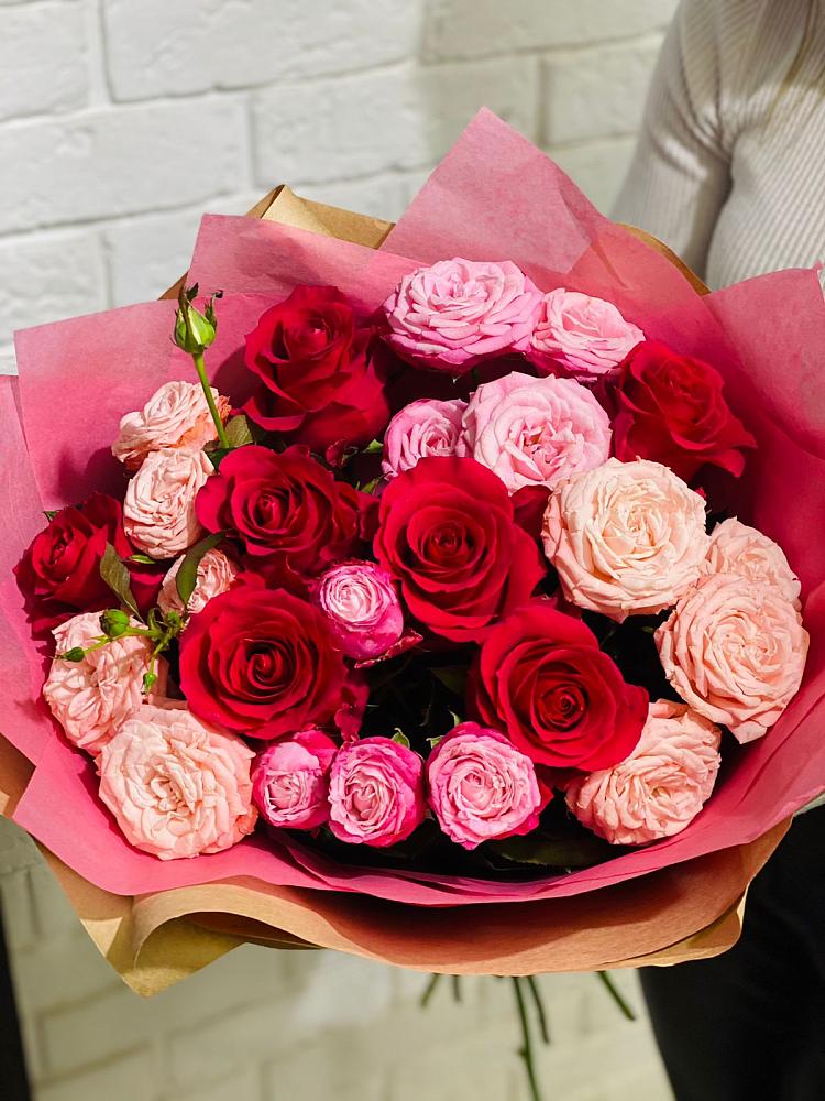 Букет цветов из: Розы в Днепровской