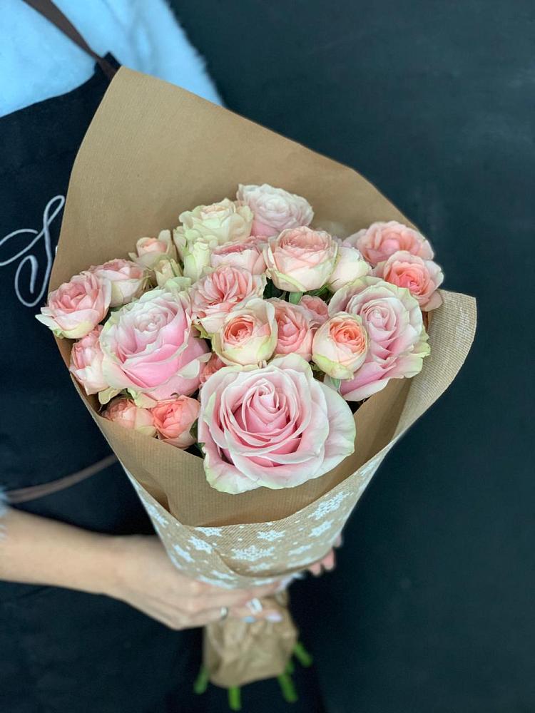 Букет цветов из: Хризантемы и Розы в Днепровской