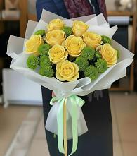 Букет цветов из:  Хризантемы и Розы в Днепровской
