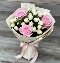 Букет цветов из:  Розы в Днепровской