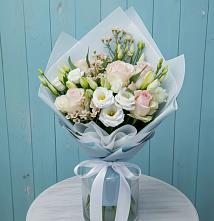 Букет цветов из:  Розы и Лизиантусы в Днепровской