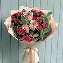 Букет цветов из:  Гвоздики и Розы #REPLACE_PRED# Днепровской