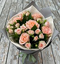 Букет цветов из:  Розы в Днепровской