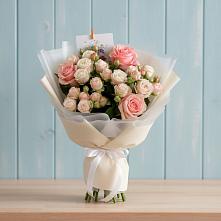 Букет цветов из:  Розы в Днепровской