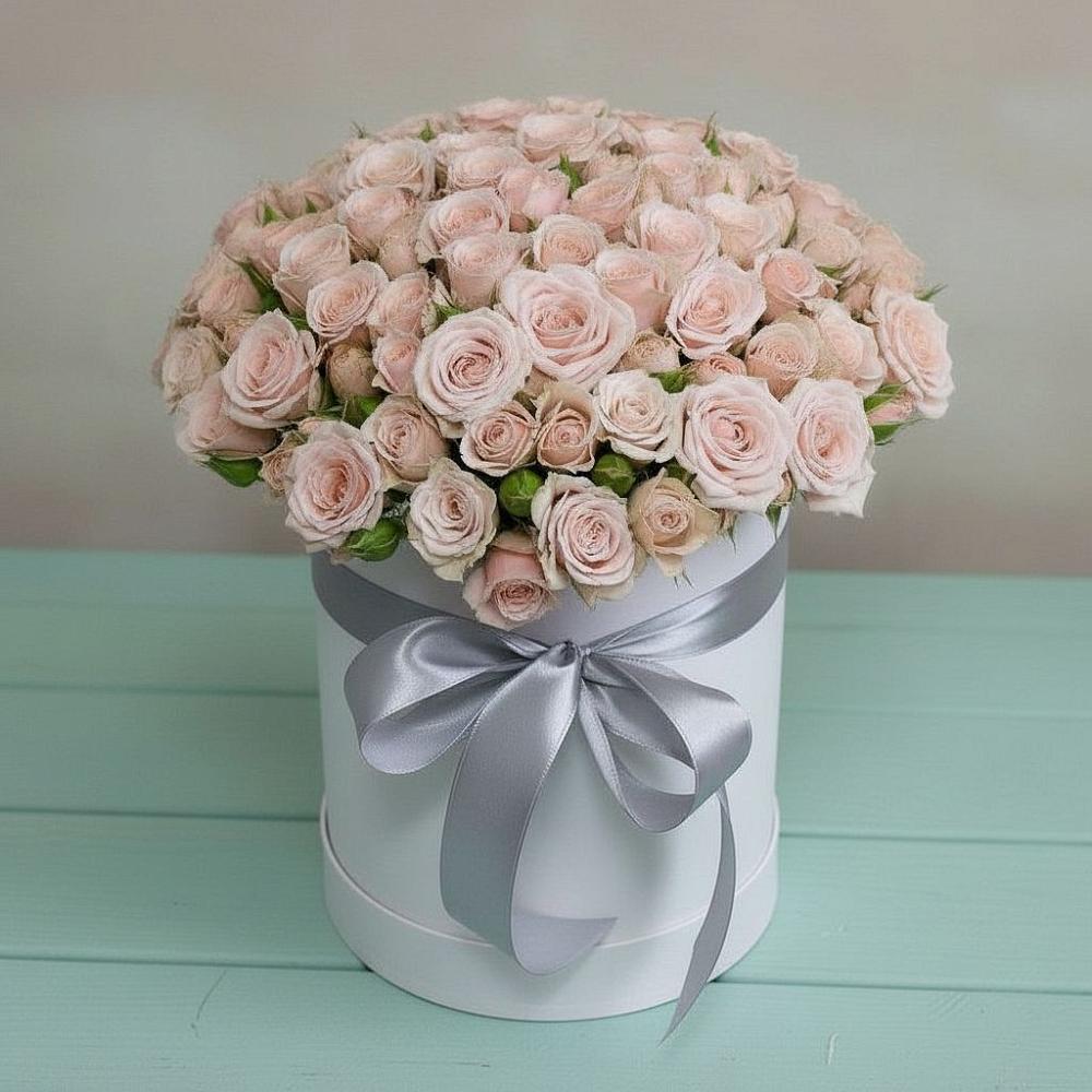 Цветочная композиция из Розы в шляпной коробке в Днепровской